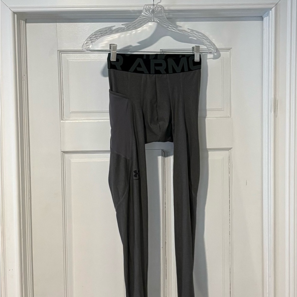 Under Armour Small Dark Gray Compression Tights